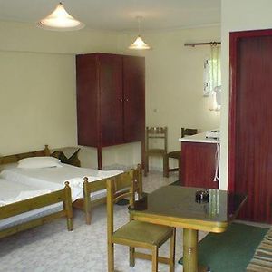 Zimmer mit zwei Einzelbetten